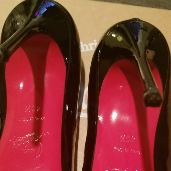 👠SOLD 👠Authentic Christian Louboutin Pumps - Picture 7 of 7